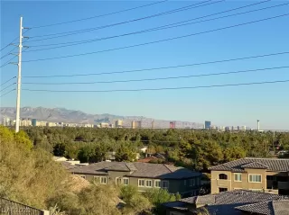 Photo #2: 2326788 Listing 