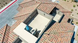 Photo #1: 2326790 Listing 