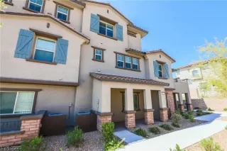 Photo #3: 2326790 Listing 