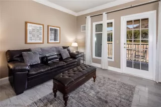 Photo #4: 2326808 Listing 