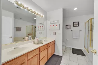 Photo #3: 2326821 Listing