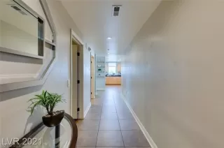 Photo #1: 2326860 Listing