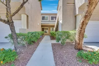 Photo #1: 2326872 Listing 