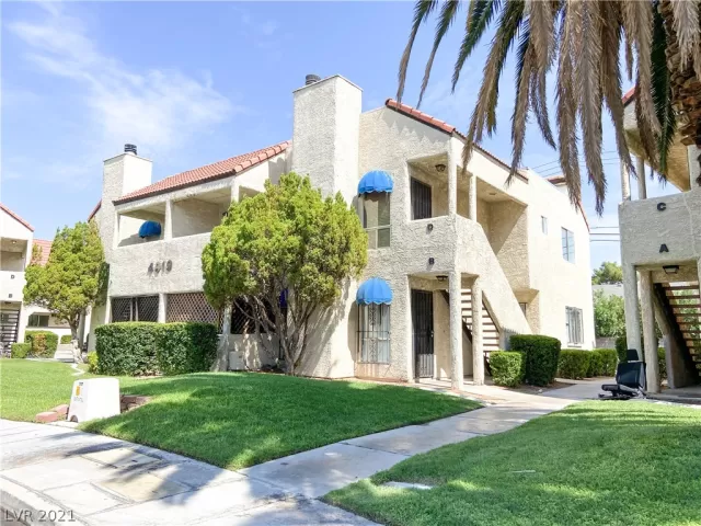 MLS: 2326884 Condo For Sale