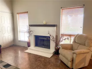 Photo #1: 2326884 Listing