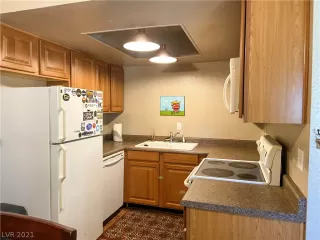 Photo #4: 2326884 Listing