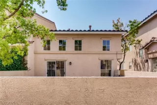 Photo #1: 2326898 Listing 