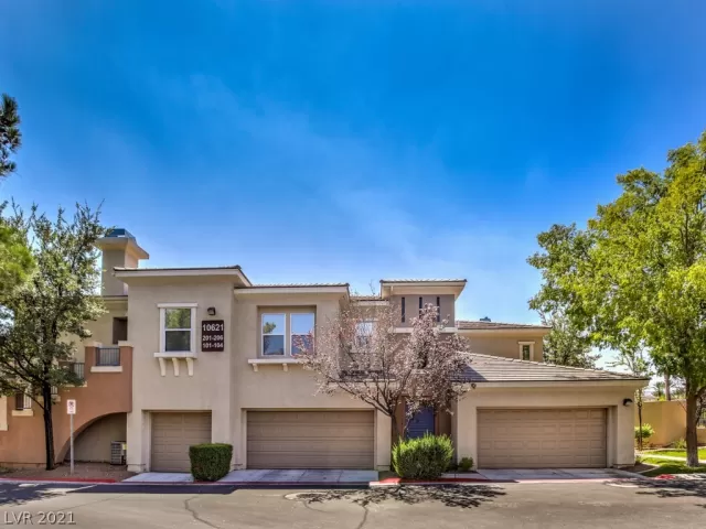 MLS: 2326932 Condo For Sale