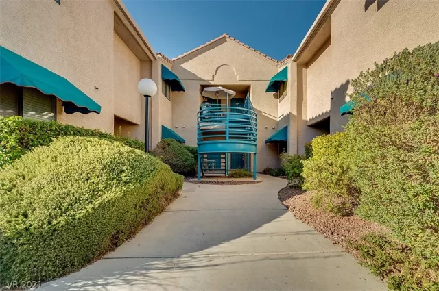 MLS: 2326933 Condo For Sale