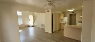 Photo #5: 2326961 Listing 