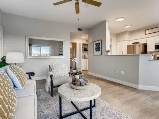 Photo #6: 2326970 Listing 