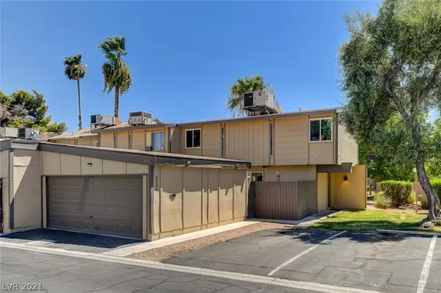 MLS: 2326979 Condo For Sale