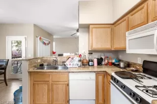 Photo #6: 2327017 Listing 