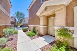 Photo #2: 2327022 Listing 