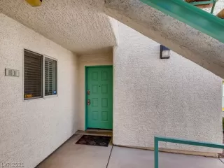 Photo #1: 2327033 Listing