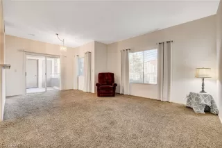 Photo #4: 2327116 Listing 