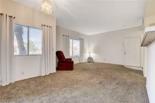 Photo #6: 2327116 Listing 