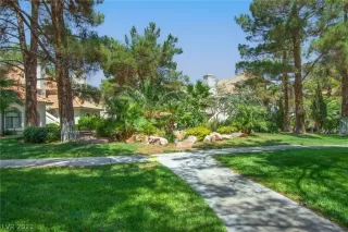 Photo #4: 2327123 Listing 
