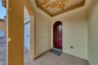 Photo #3: 2327143 Listing