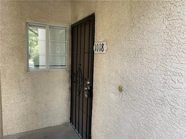 MLS: 2327153 Condo For Sale