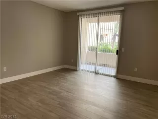 Photo #1: 2327153 Listing