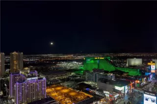 Photo #2: 2327186 Listing 