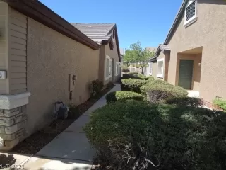 Photo #6: 2327188 Listing