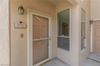 Photo #1: 2327209 Listing