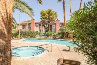 Photo #2: 2327212 Listing 