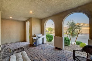 Photo #4: 2327231 Listing