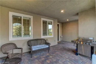 Photo #5: 2327231 Listing