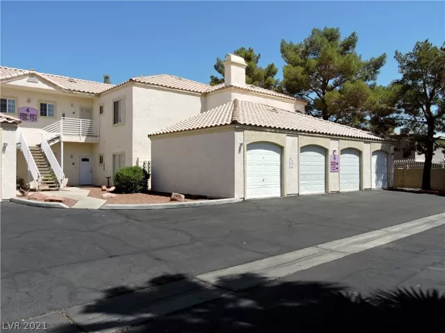 MLS: 2327236 Condo For Sale