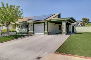 Photo #2: 2327279 Listing