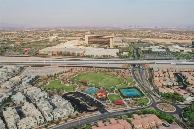 MLS: 2327326 Condo For Sale