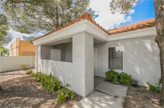 Photo #1: 2327339 Listing