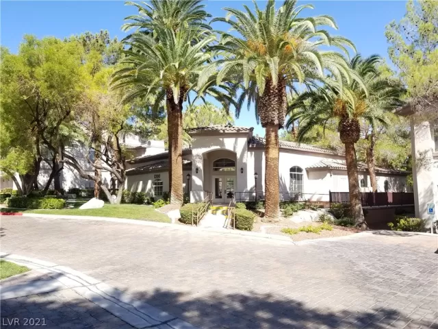 MLS: 2327344 Condo For Sale