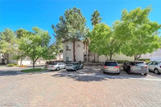 Photo #5: 2327344 Listing 