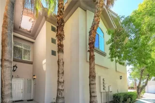 Photo #6: 2327344 Listing 