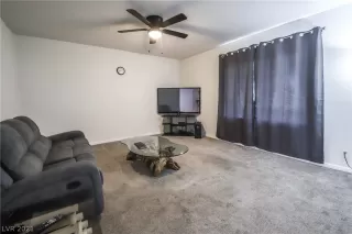 Photo #5: 2327350 Listing