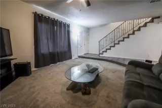 Photo #6: 2327350 Listing