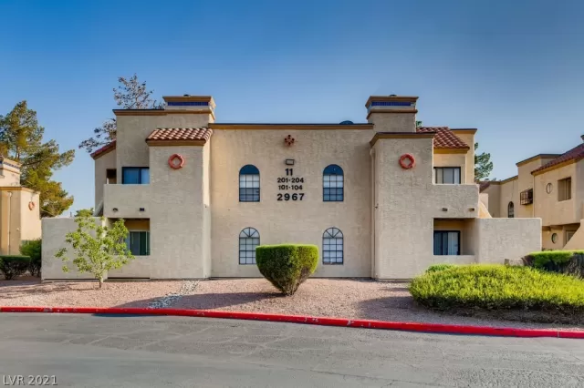 MLS: 2327352 Condo For Sale