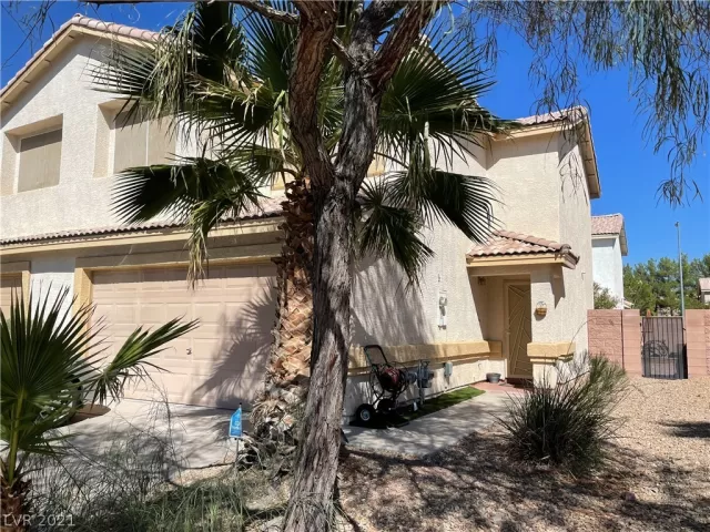 MLS: 2327383 Condo For Sale
