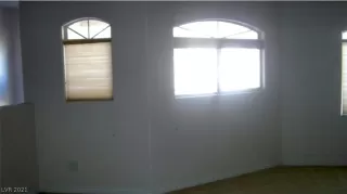 Photo #2: 2327407 Listing 