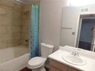 Photo #6: 2327425 Listing 