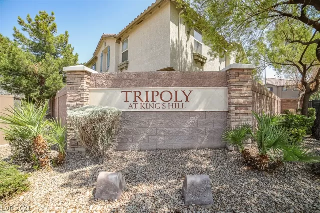 MLS: 2327437 Condo For Sale