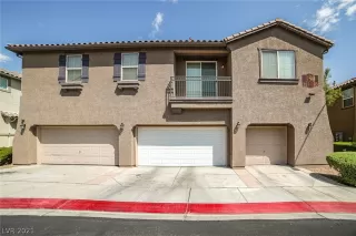 Photo #6: 2327437 Listing