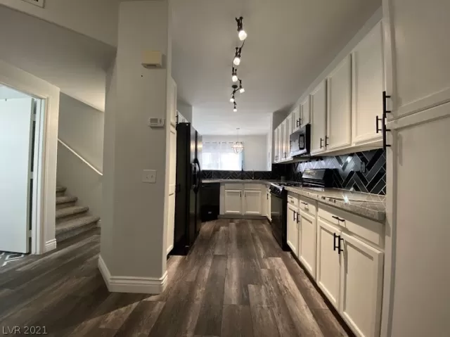 MLS: 2327484 Condo For Sale