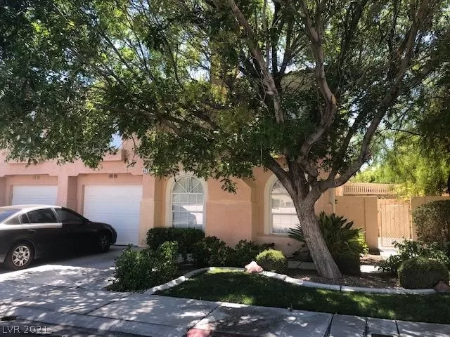 MLS: 2327524 Condo For Sale