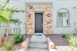 Photo #4: 2327548 Listing