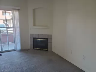 Photo #3: 2327559 Listing 